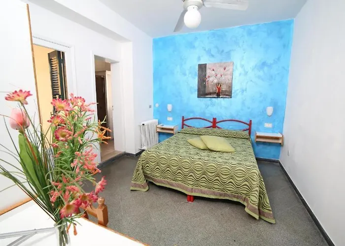 2 Mari Hotel 2*